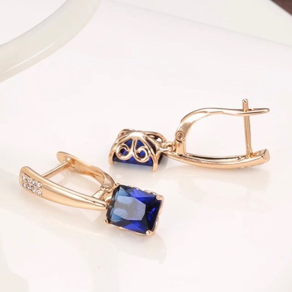 NEW 585 ROSE GOLD DANGLE EARRINGS - Picture 7 of 7